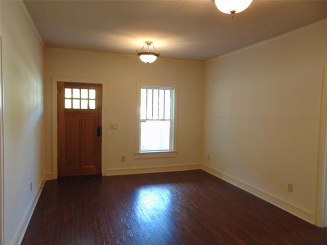 Building Photo - 10306 Country Club Dr