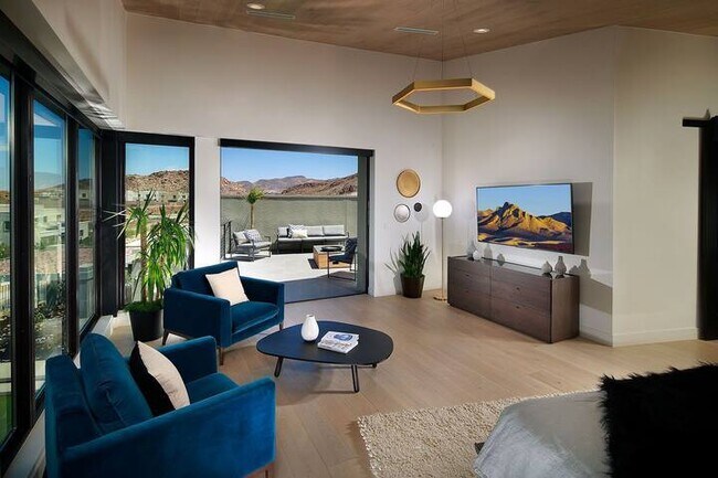 Building Photo - 2240 Sky Pointe Ridge Dr