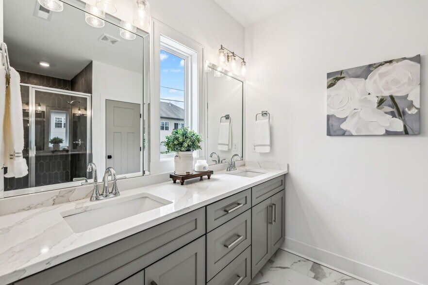 Building Photo - 2109 Chadwell Retreat Dr