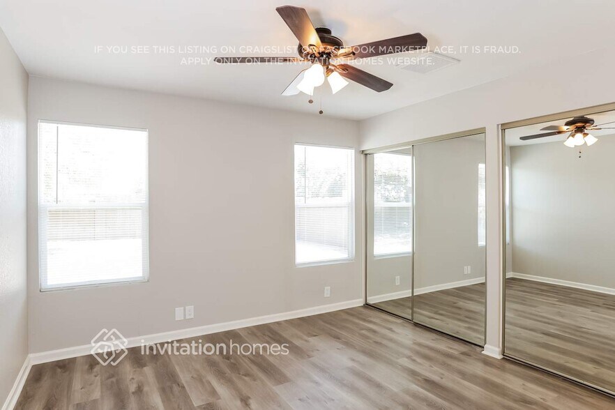 Building Photo - 5657 W Mescal St