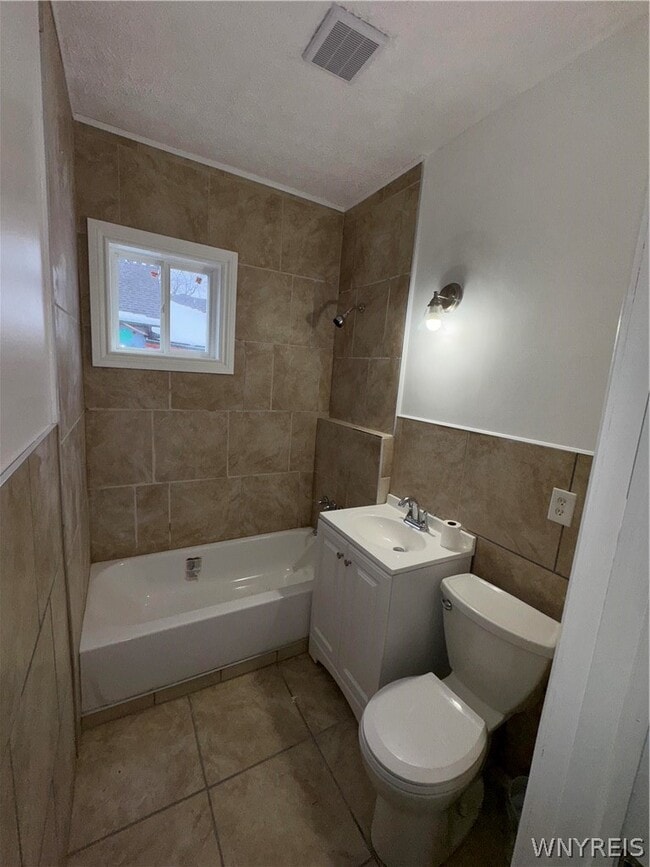 Building Photo - 1312 Ontario Ave