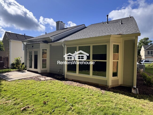Building Photo - 4850 N Bridges Dr