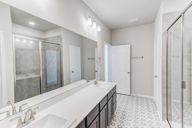 Building Photo - 5933 Revere Dr