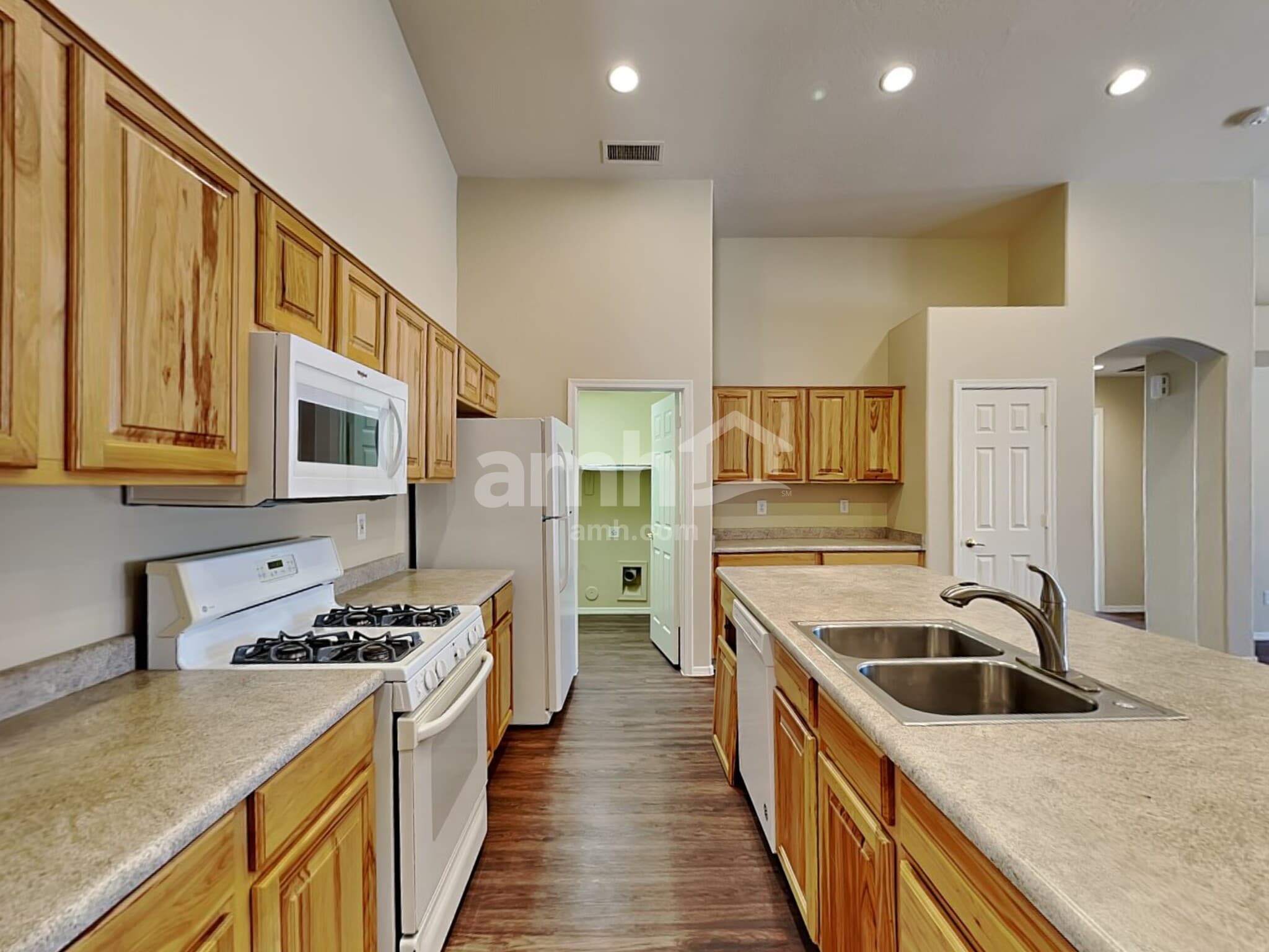 Building Photo - 8514 W Mohave St