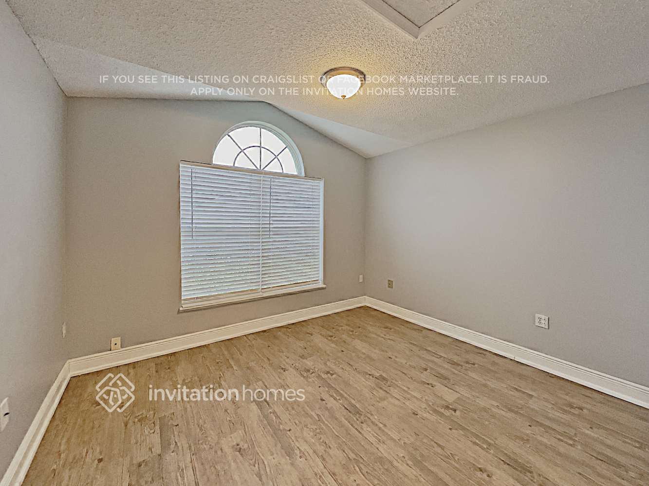 Building Photo - 2104 Derringer Ct