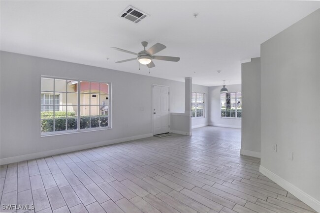 Building Photo - 9465 Ivy Brook Run