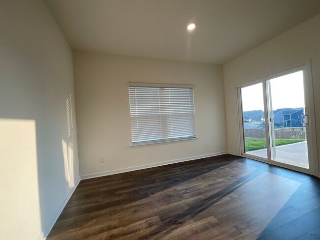 Building Photo - Nice 3 bedroom/2 bath - East Morristown