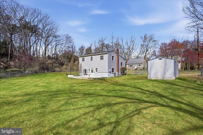 Building Photo - 1425 D St