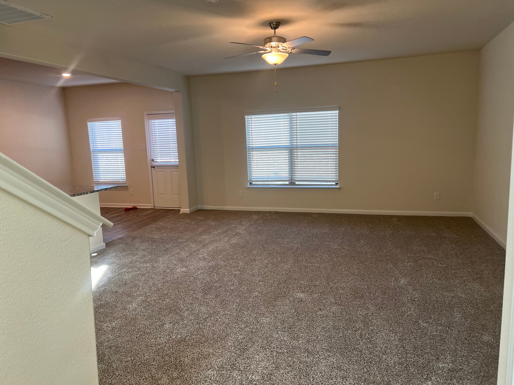 Building Photo - Room in House on Serena Dr