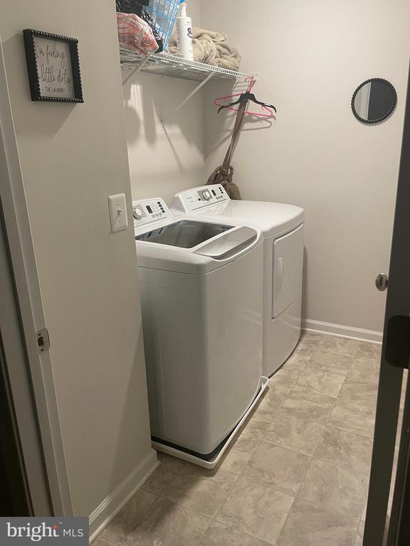 Building Photo - 9898 Obin Ln