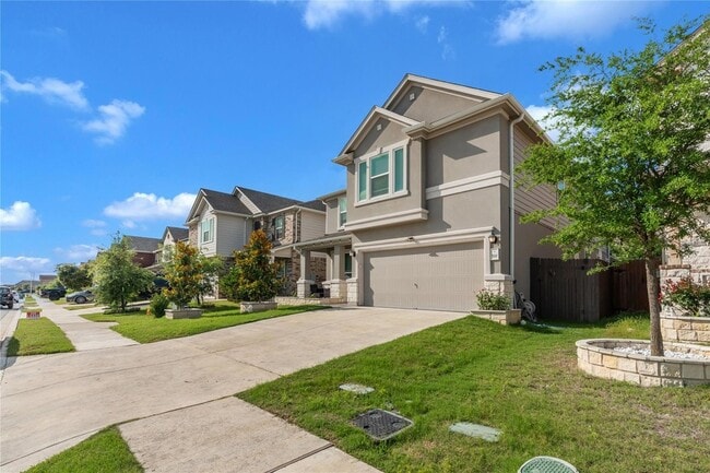 Building Photo - 520 Ayinger Ln