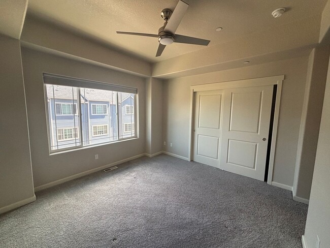 Building Photo - 14340 SW Gold Coast Terrace