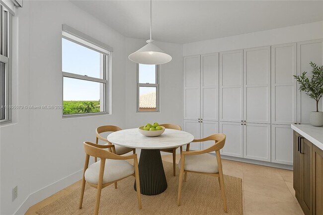 Building Photo - 13637 Deering Bay Dr