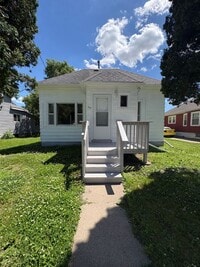 Building Photo - Move-In Ready Home in Waterloo