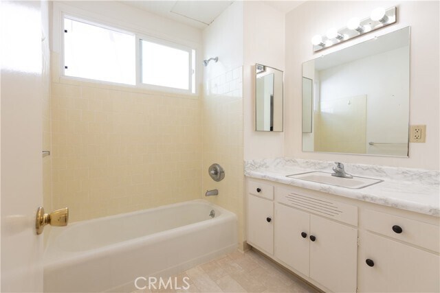 Building Photo - 509 Avenue G