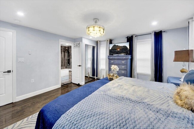 Building Photo - 75 W Kingsbridge Rd