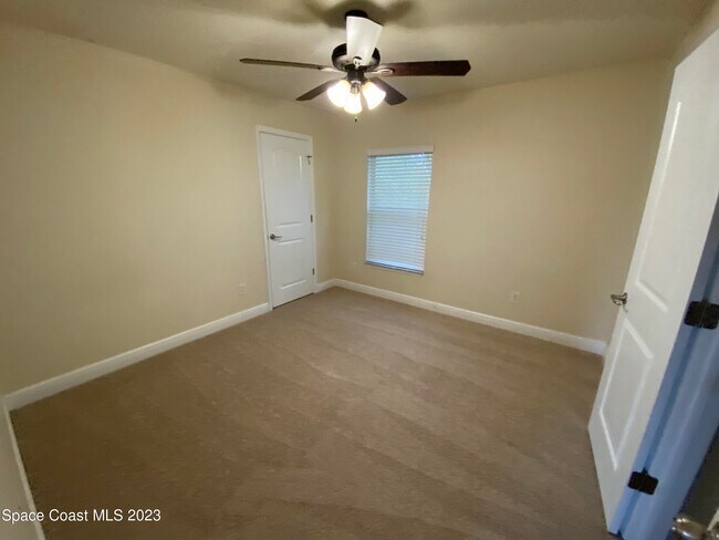 Building Photo - 6124 Serene Pl
