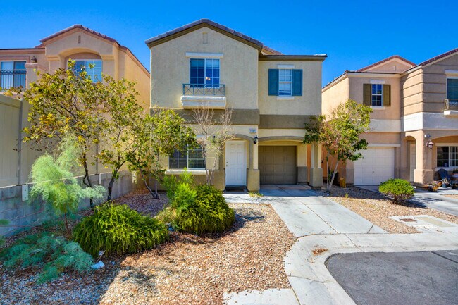 Building Photo - Beautiful two bedroom in great location
