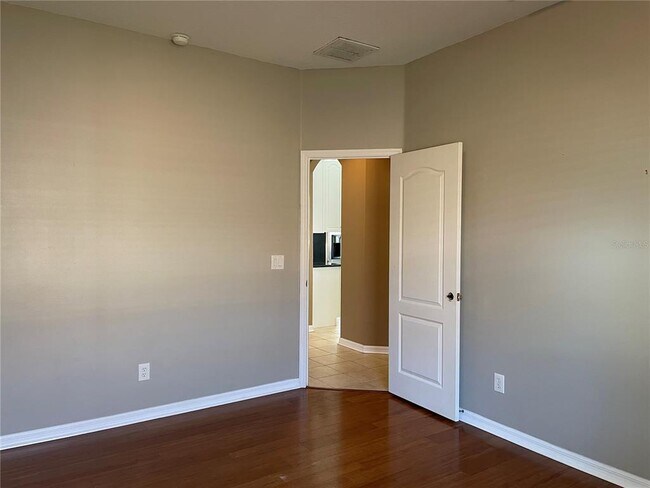 Building Photo - 16143 Ivy Lake Dr