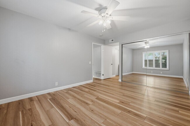 Building Photo - 4060 Rosenda Ct