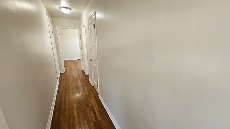 Building Photo - 938 S Grand View St