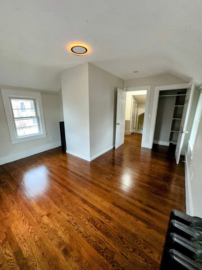 Building Photo - 34 Bulkeley Pl