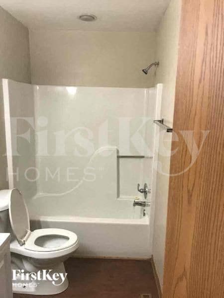 Building Photo - 1917 Joanna Ave