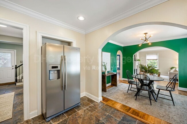 Building Photo - 161 Randolph St NE