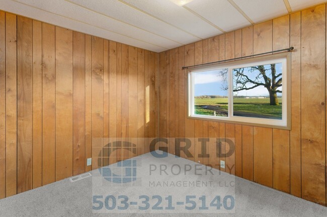 Building Photo - 3 Bedroom, 2 Bath Home Available - Amity, ...