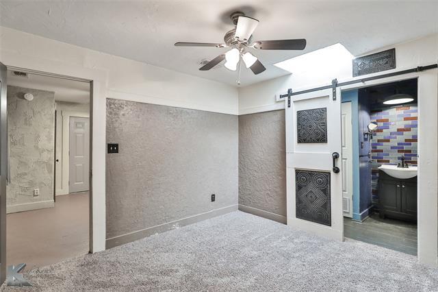 Building Photo - 609 Sunset Dr