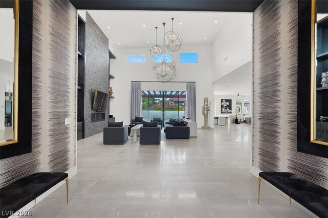 Building Photo - 20 Pebble Hills Ct