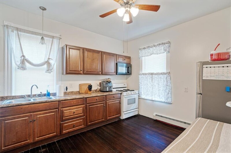 Building Photo - 249-251 Orms St