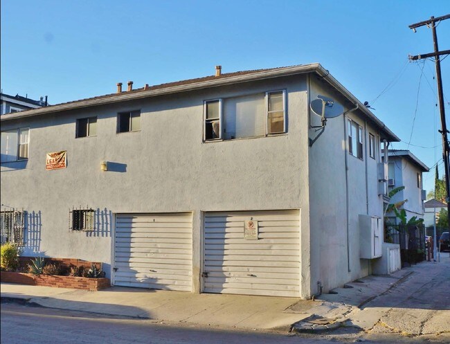 Primary Photo - 539 E 11th St