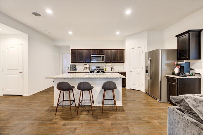 Building Photo - 21577 Starry Night Dr