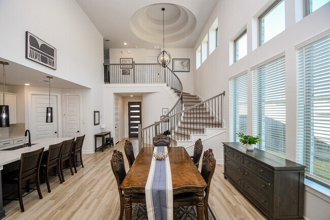 Building Photo - 31407 Splitting Willow Ln