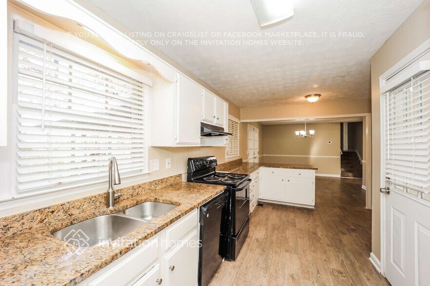 Building Photo - 5444 Wilder Dr