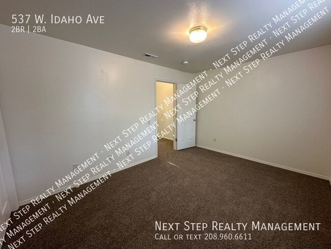 Building Photo - 537 W Idaho Ave
