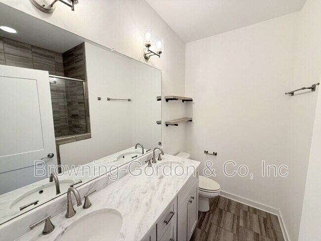 Building Photo - 971 Ashland Pl Dr