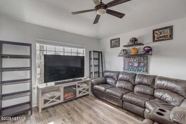 Building Photo - 13853 Malachi Ct