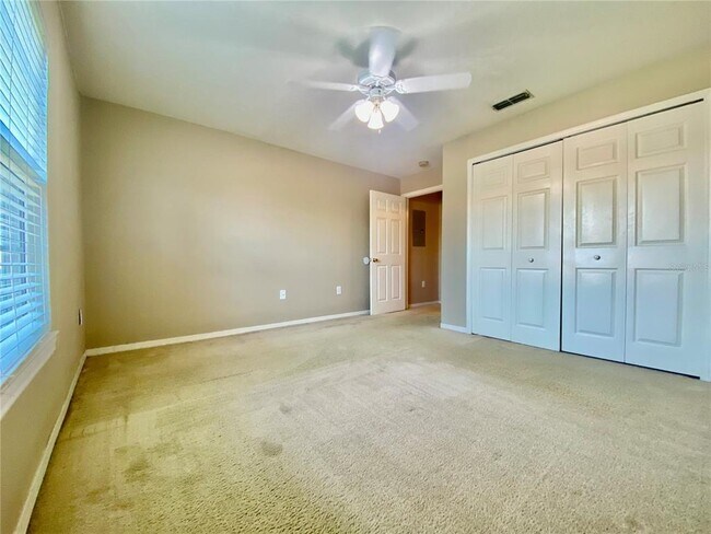 Building Photo - 5451 Vineland Rd