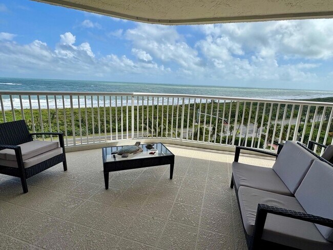 Building Photo - 5051 N Hwy A1A