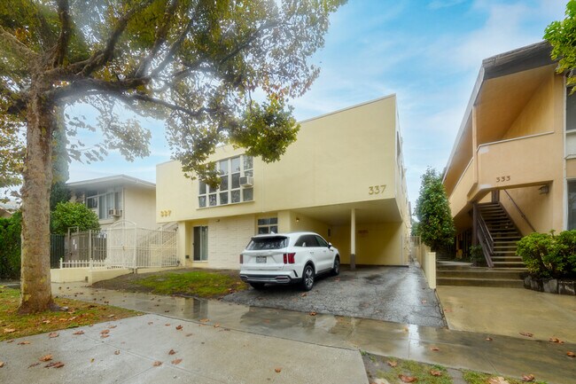 Building Photo - 337 Rexford Dr