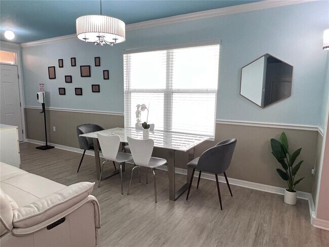 Building Photo - 10120 Hawk Storm Ave