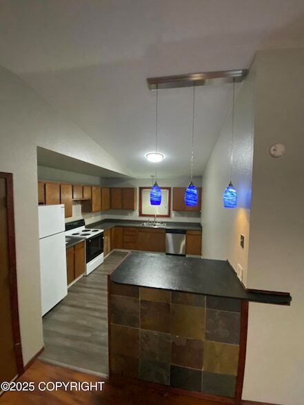 Building Photo - 11401 Heritage Ct