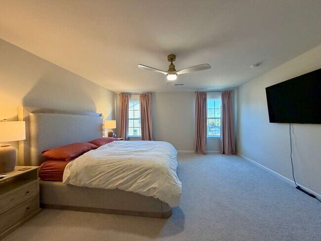 Building Photo - 15107 Nichols Hall Dr