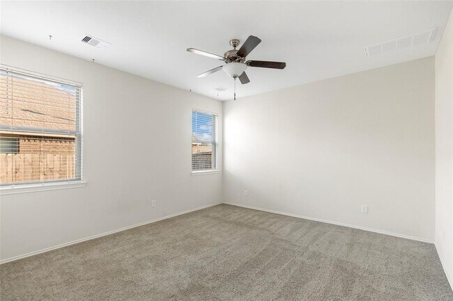 Building Photo - 4326 Chester Forest Ct