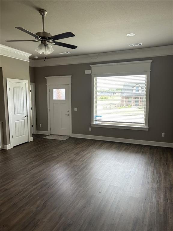 Building Photo - 2000 Dobbs St