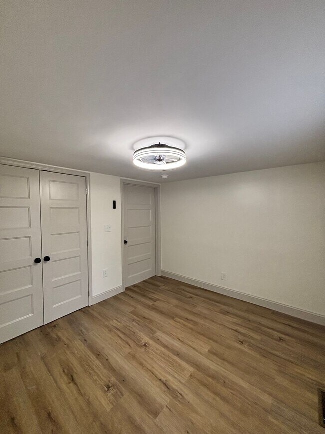 Building Photo - Newly Remodeled 3bd/1bth!!