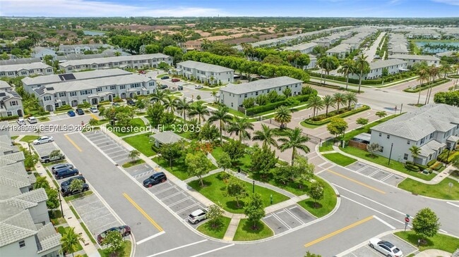 Building Photo - 2668 SE 19th St