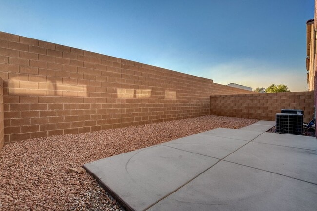 Building Photo - Charming Two Story Home
